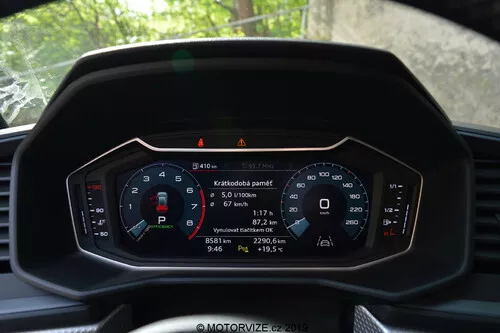 Audi A1: Tehnologija - Prikaz na instrument ploči - Sa strane vozača