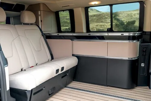 Mercedes Marco Polo: Interijer - Stražnja sjedala - Sa prednjeg sjedala